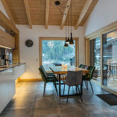 Chalet Glemmtal - Haus Bergblick Viehhofen Luaran gambar
